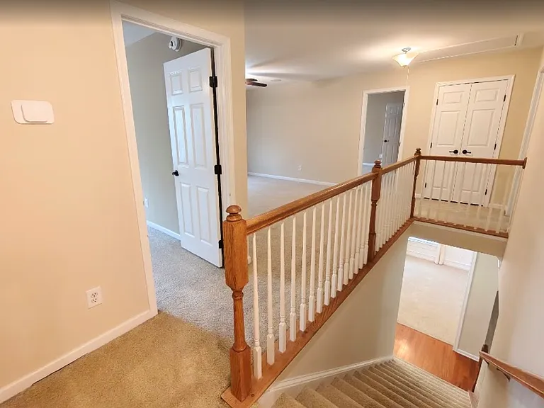 809 Redden Row — Photo 7