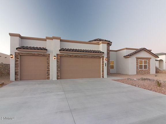 3rd image of 4613 Mesa Corta Dr