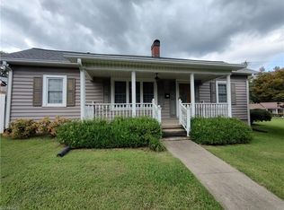 107 Carroll St, Eden, NC 27288