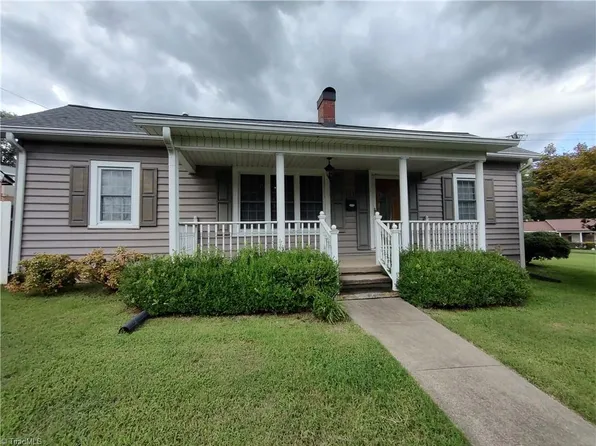 107 Carroll St, Eden, NC 27288