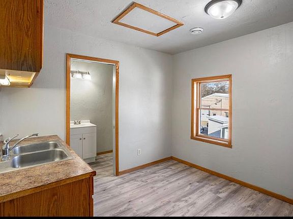 3rd image of 240 Kaukauna St #240.5