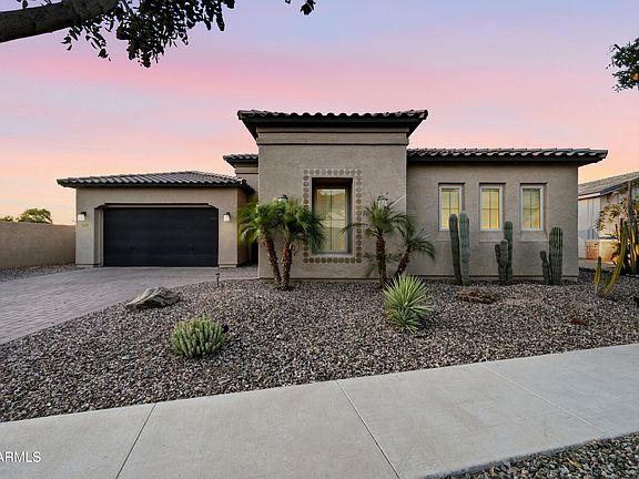 2nd image of 3010 E Desert Lane