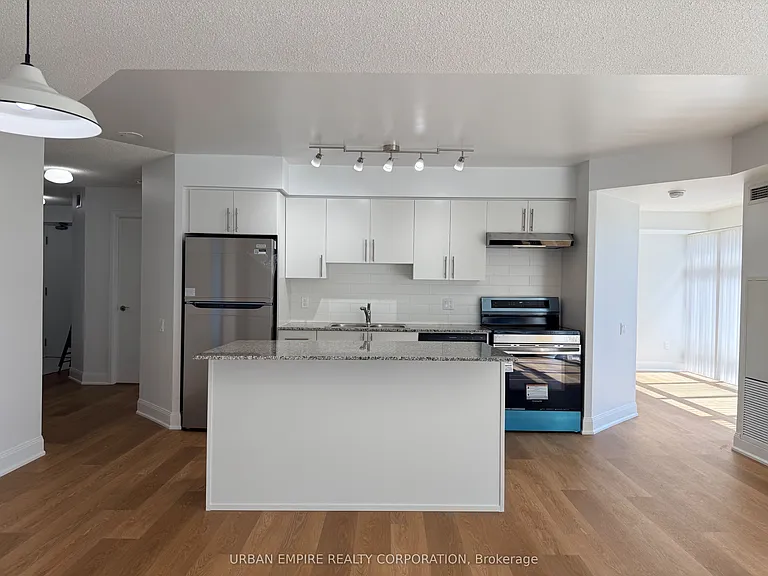 2191 Yonge St #1208 — Photo 7