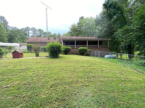 Back of house and yard 