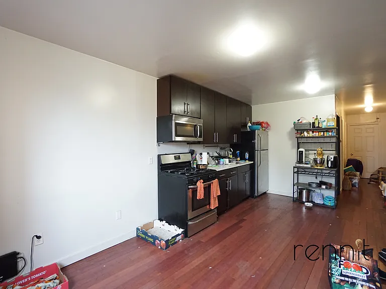 1022 Broadway #2 — Photo 3