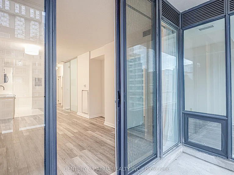 111 Elizabeth St #1117 — Photo 15