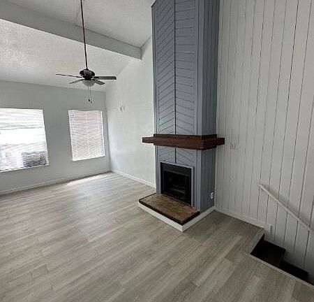 2nd image of 14 Lakeway St