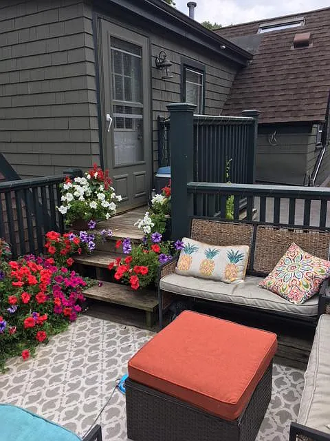 Private back deck