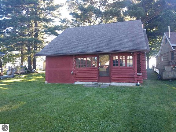 5th image of 2363 S Green Dr