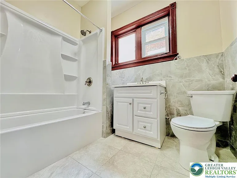 36 S Jefferson St — Photo 21