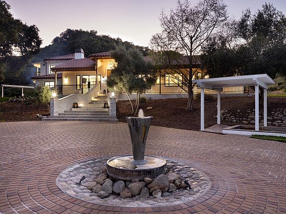 5th image of 372 Corral De Tierra Rd