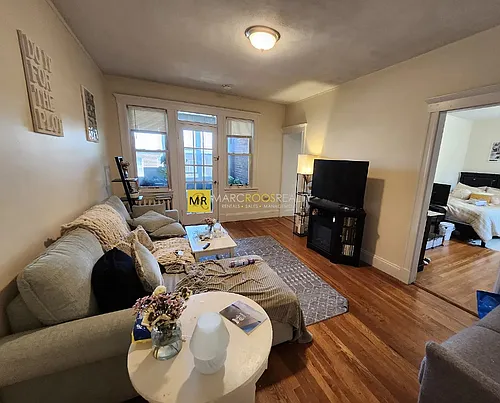 19 Melvin Ave #8 Photo 1