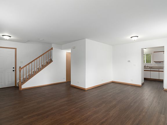 4th image of 2313 N Essex Lane