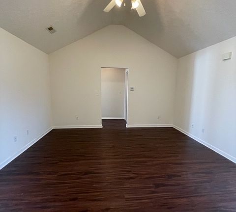 2nd image of 216 Applewood Ln
