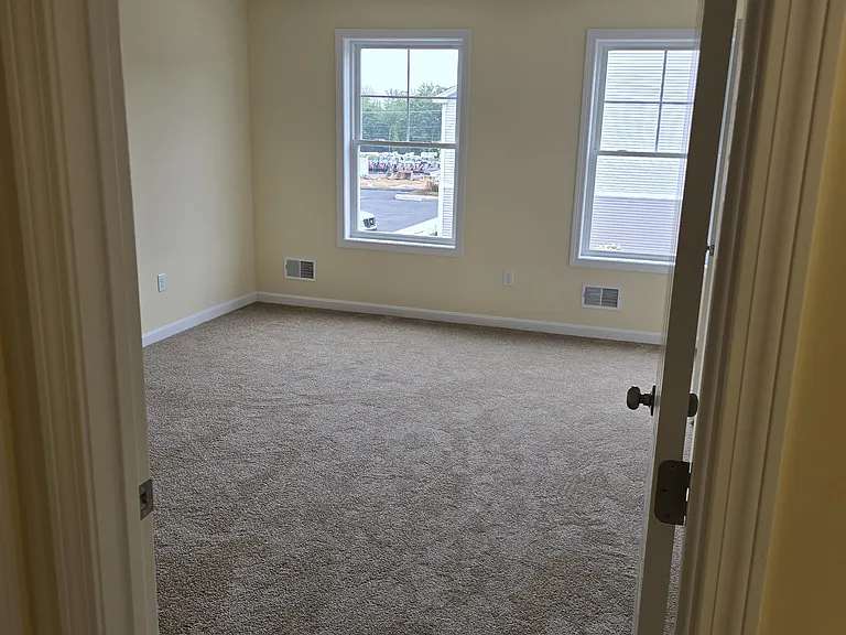 2-5 Megway Ct — Photo 28