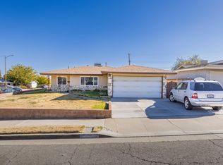 37628 Sumac Ave, Palmdale, CA 93550