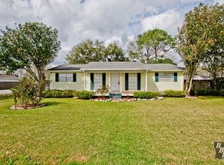 201 Oakview Dr, Houma, LA 70364