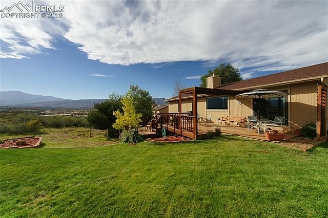Unobstructed views of Pikes Peak