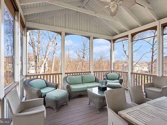 2nd image of 43466 Squirrel Ridge Pl