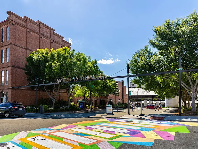 15 minutes from American Tobacco Campus in Downtown Durham