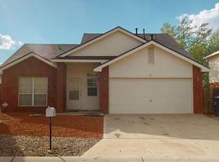 27 Dogwood Ln, Los Lunas, NM 87031
