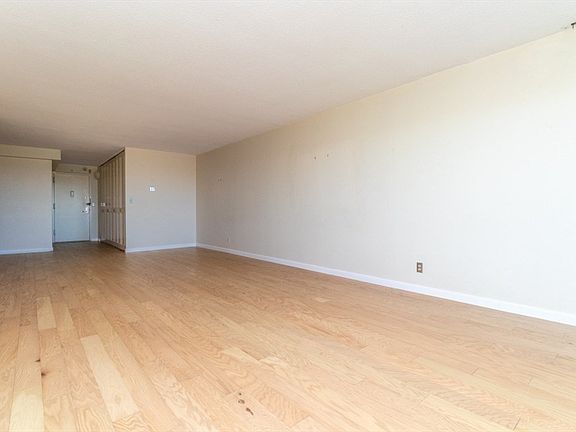 4th image of 111 Perkins St APT 210