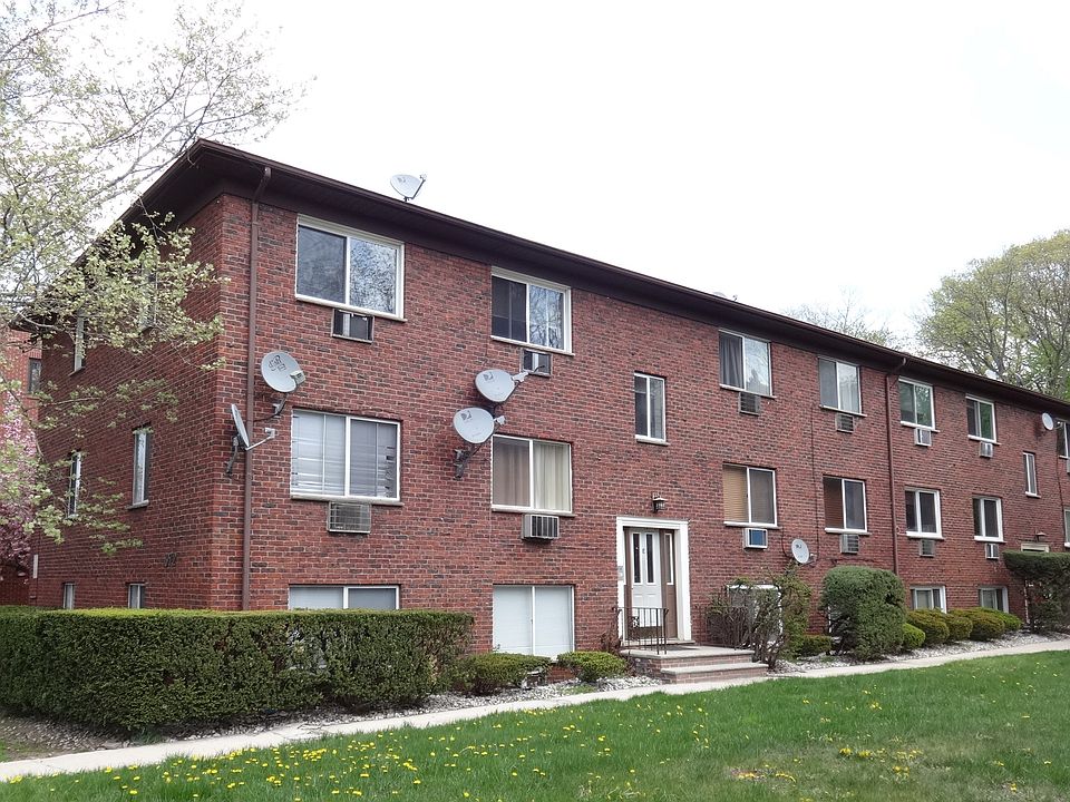 1st image of 372 Valley St #C4e-24