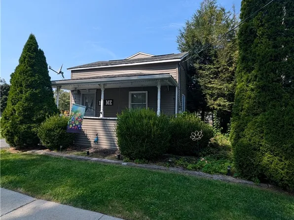 35 E Oneida St, Baldwinsville, NY 13027