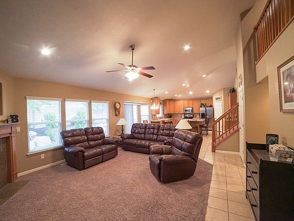 4th image of 12692 South Merryvale Circle