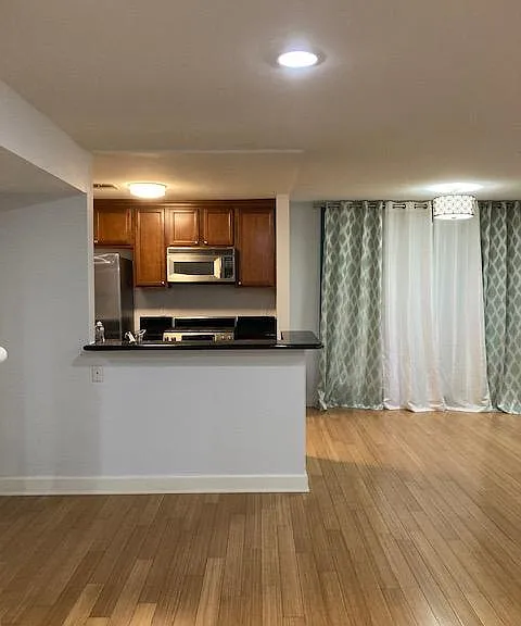 1430 Colby Ave #105 — Photo 8