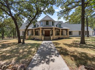9674 Oak Meadow Ln, Pilot Point, TX 76258