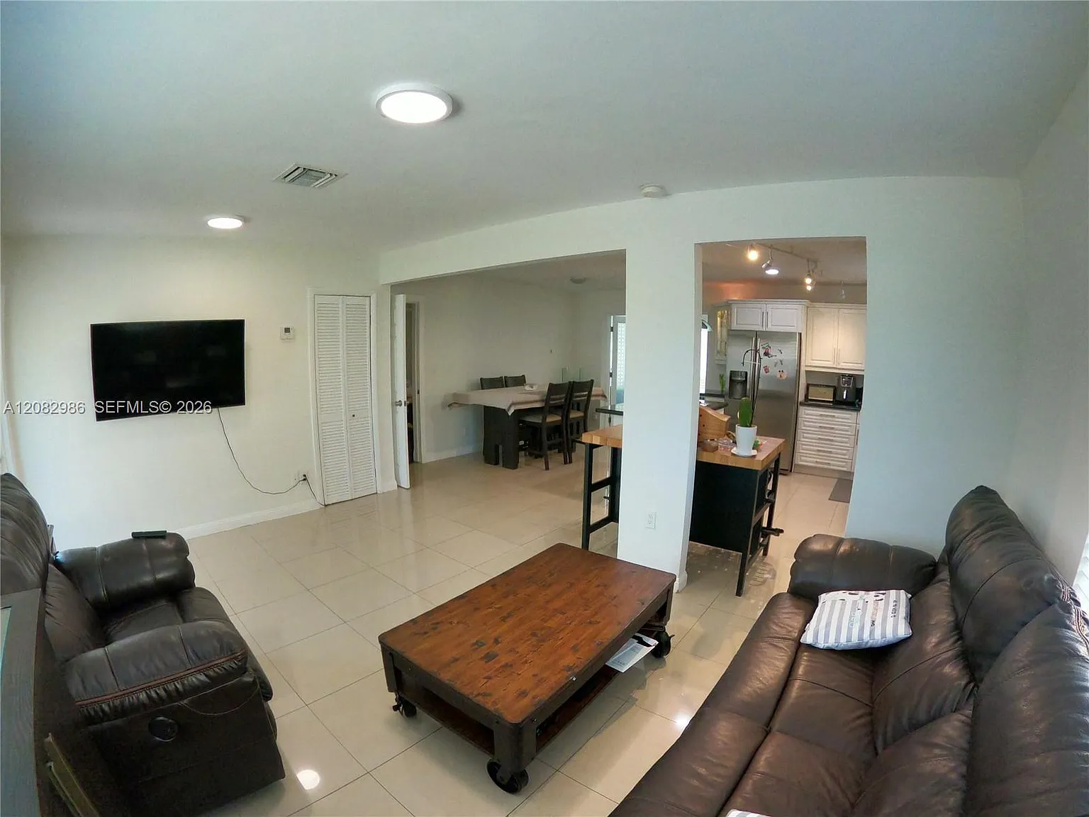2 bed, 2.0 bath, $2,900 — Photo 3