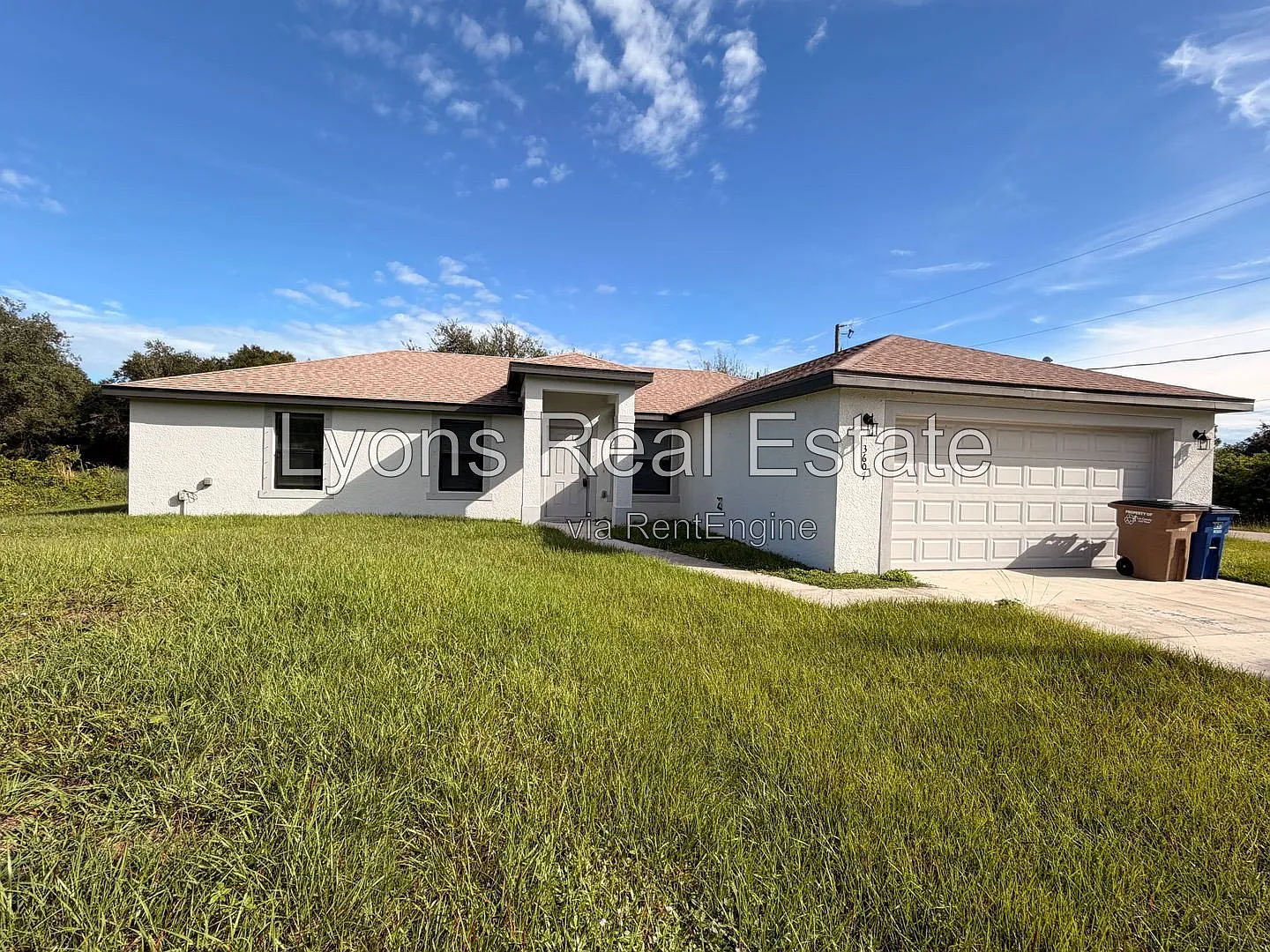 4 bed, 2.0 bath, 1577 sqft, $1,975 — Photo 2