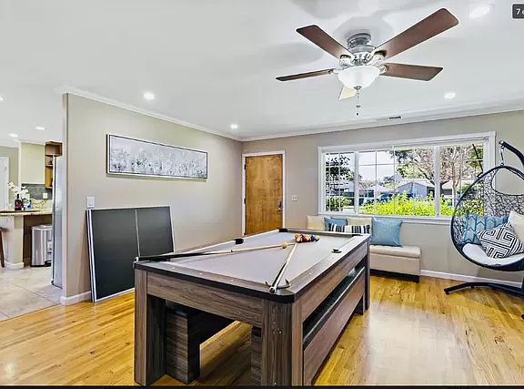 3rd image of 554 Menker Ave