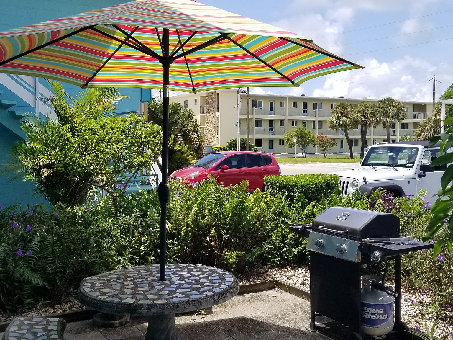 Beach block one bed one bath condo — Photo 1