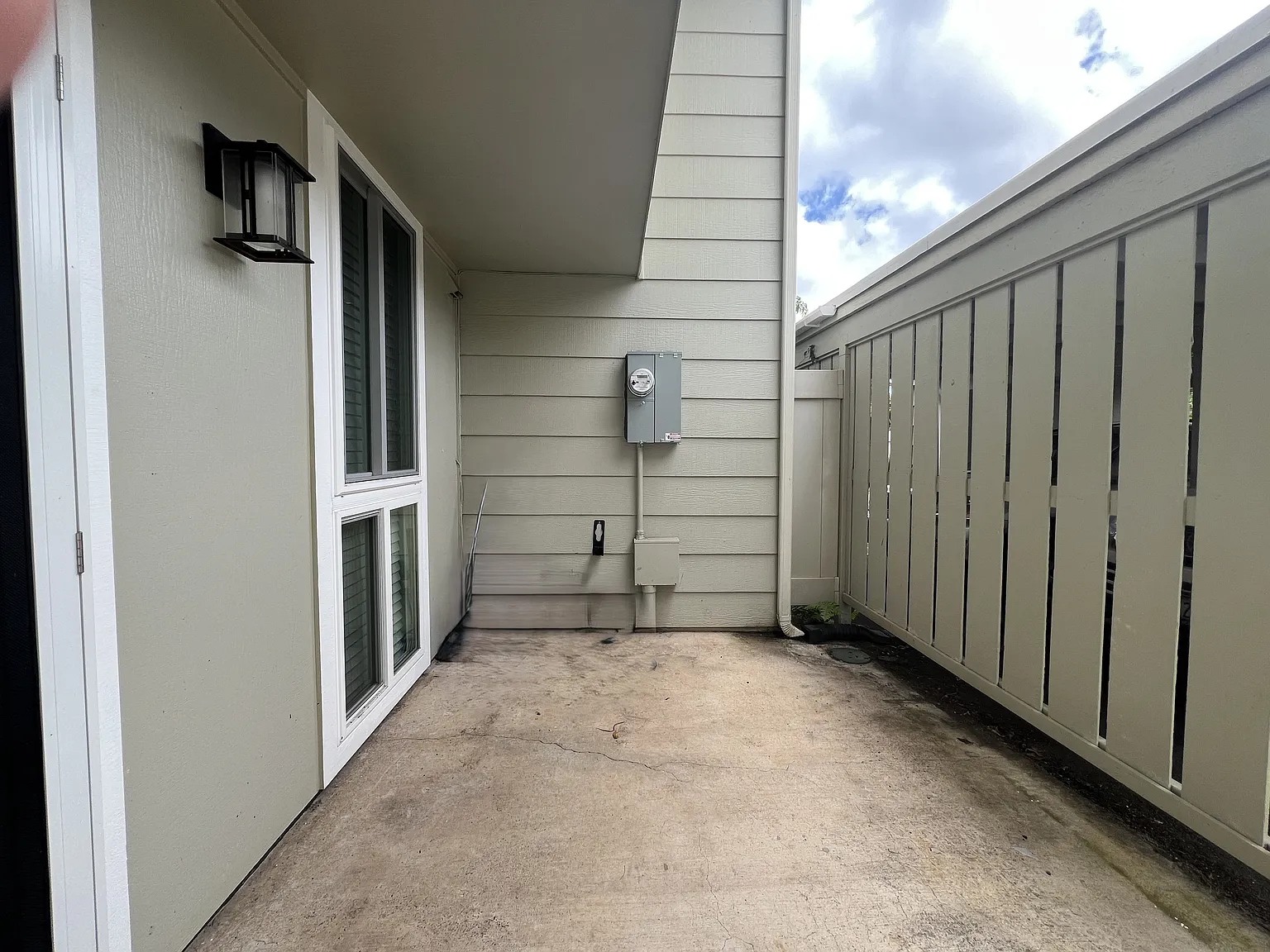 3 bed, 2.5 bath, 1324 sqft, $3,500 — Photo 2