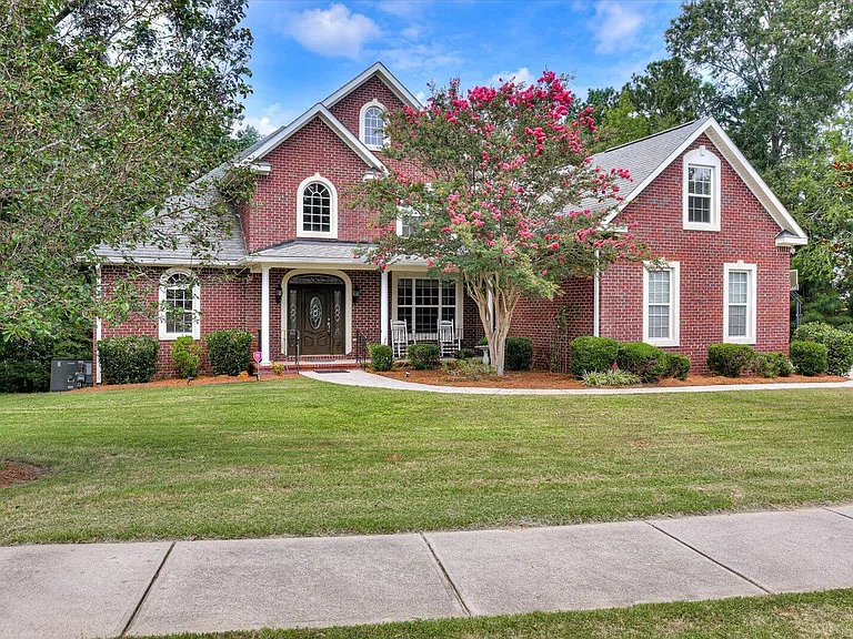 2103 Wythe Dr — Photo 5