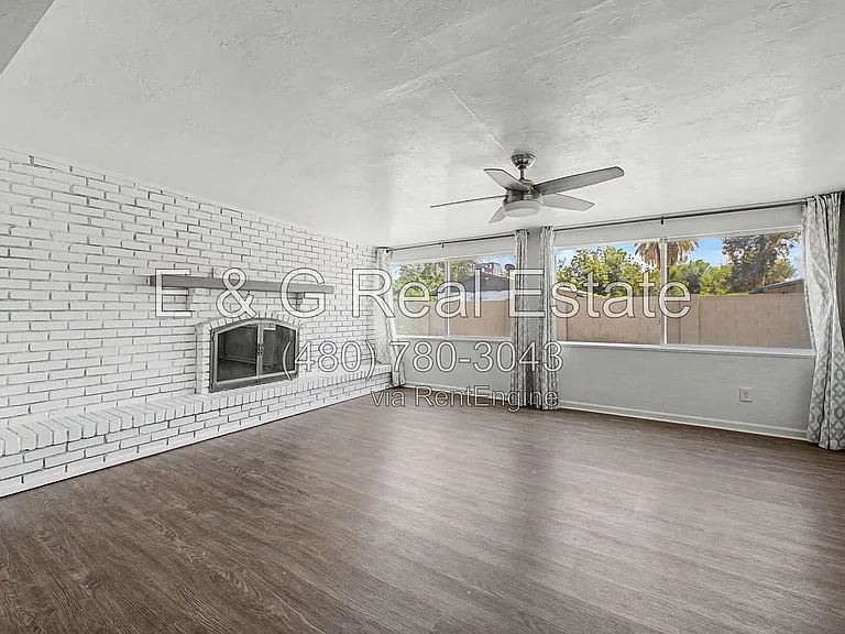 1711 W Montecito Ave — Photo 6