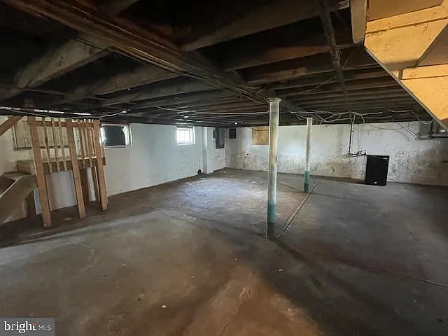 721 Mayflower Ave — Photo 16