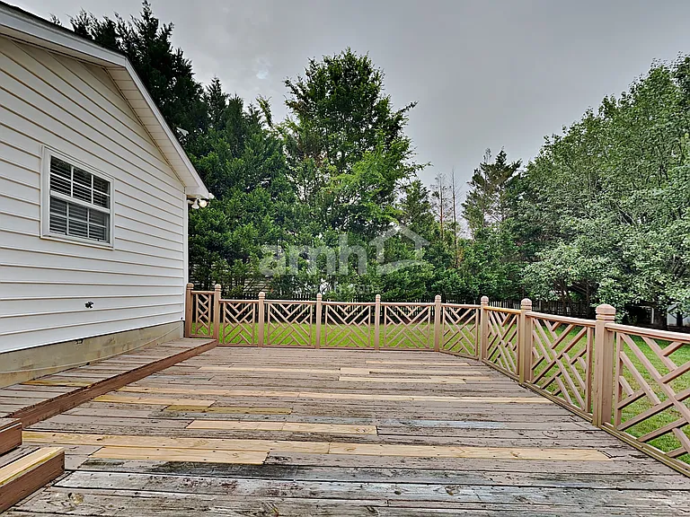 12012 Evergreen Hollow Dr — Photo 20