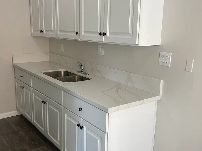 1143 N Coronado St #104 — Photo 6