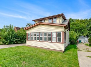 21715 Nevada Ave, Eastpointe, MI 48021