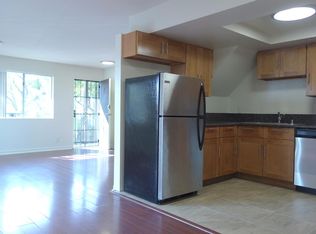 4554 Russell Ave APT 3, Los Angeles, CA 90027