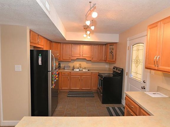 5th image of 135 Lago Vista Blvd