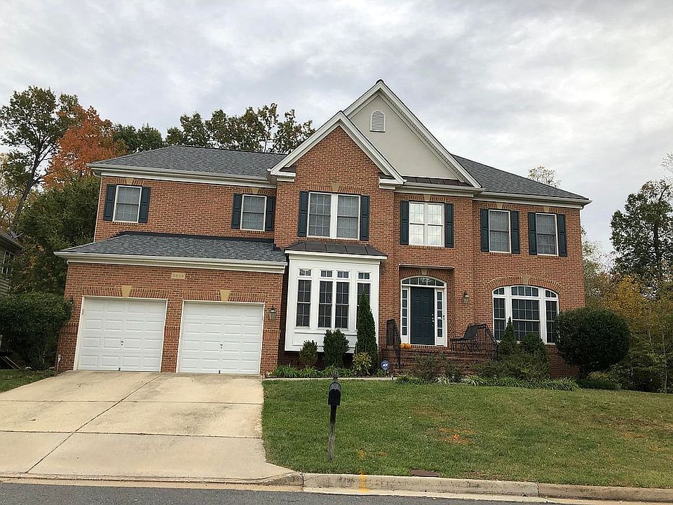 2nd image of 3909 Bay Hill Ct