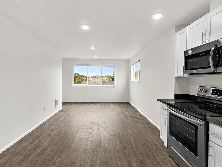 Cedar Place — Photo 17