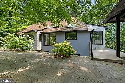 5517 Mohican Rd Photo 1