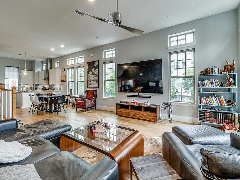 1309 Arch Pl — Photo 12