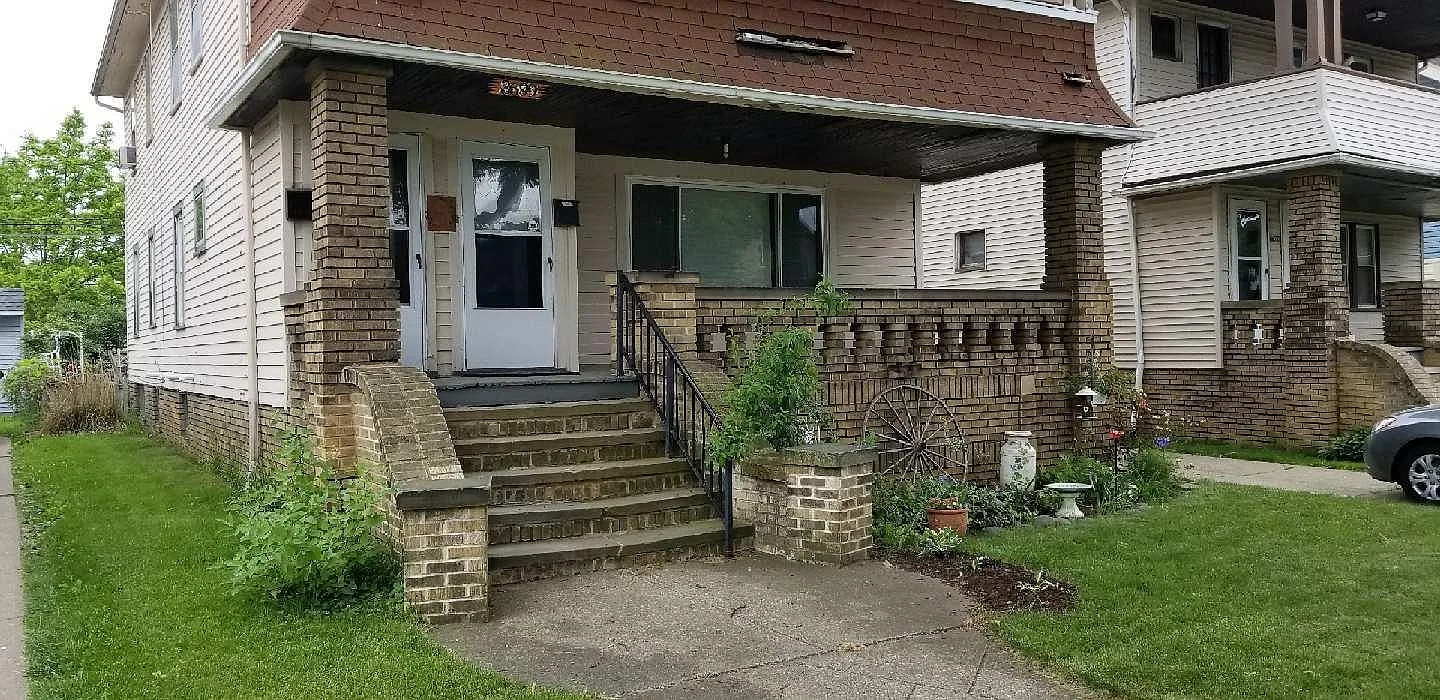 3699 W 136th St photo 1
