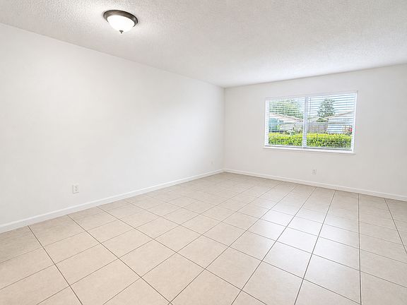 4th image of 5875 SW 41st St APT C2